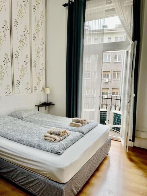 11# Sunflower Cozy Apartment Budapest Ngoại thất bức ảnh